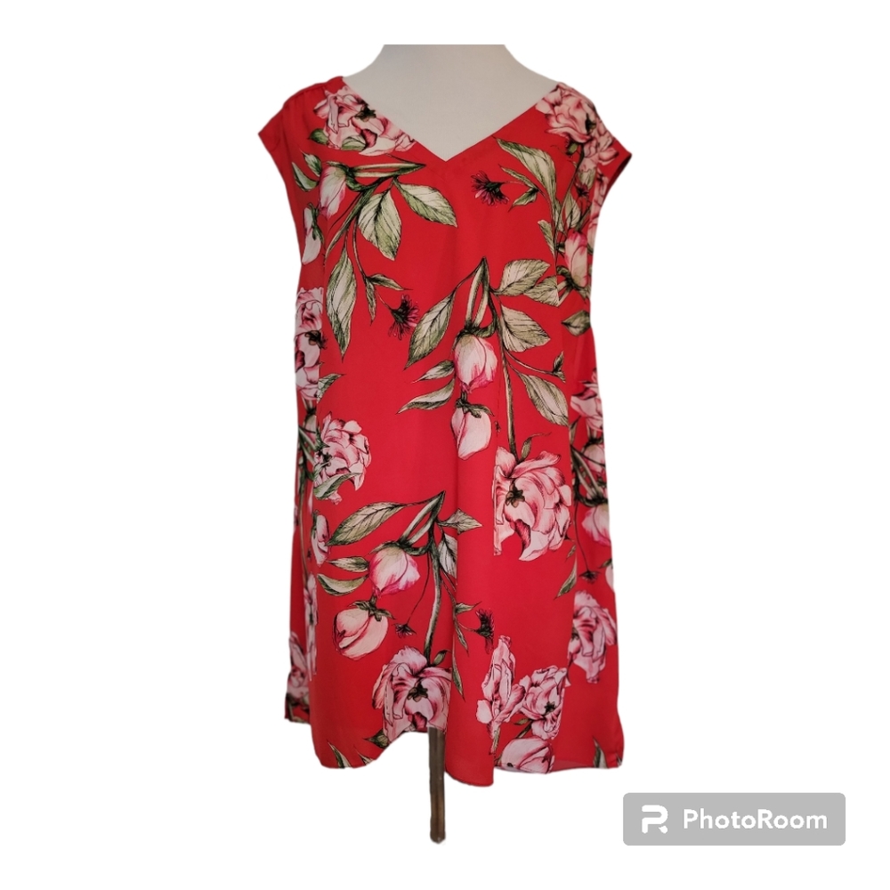 Women's Plus Size C & E Shell Blouse, Red w/ Pink and Green Floral Pattern - 3X